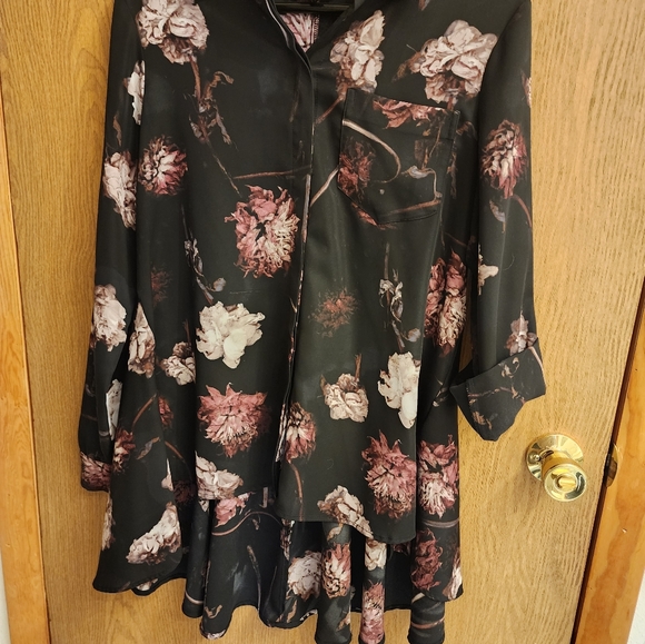 Vera Wang High-low Blouse - Picture 8 of 9